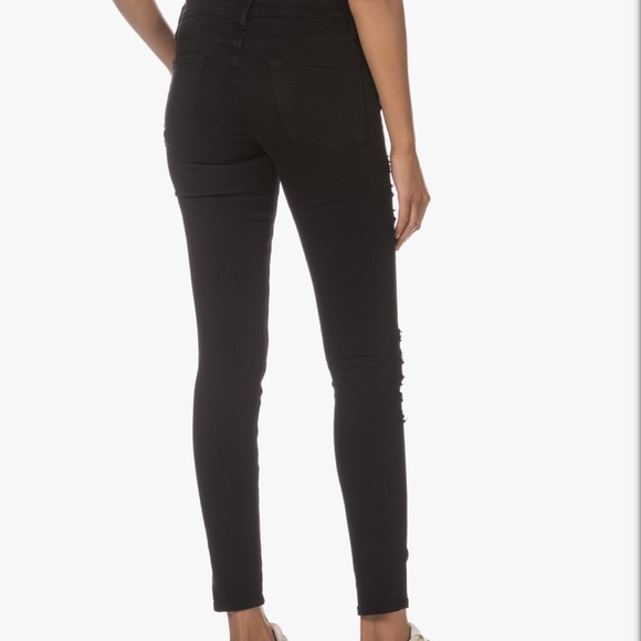 Frame Denim le skinny ripped in US size 26. - Picture 4 of 16